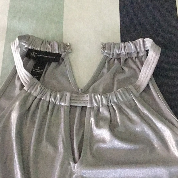 Metallic silver - Picture 2 of 5